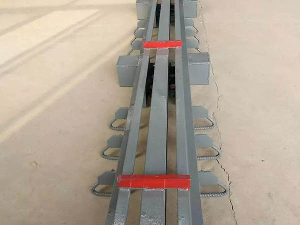 模数式160、240、320伸缩缝 - 河北立朋橡塑制品有限公司图片2