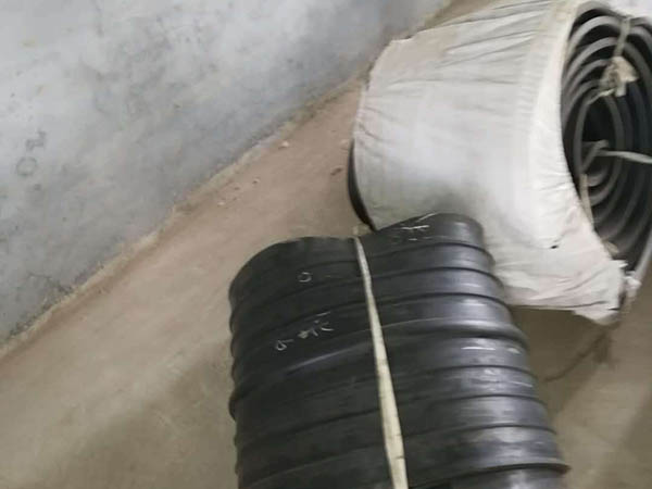 中埋式651型橡胶止水带